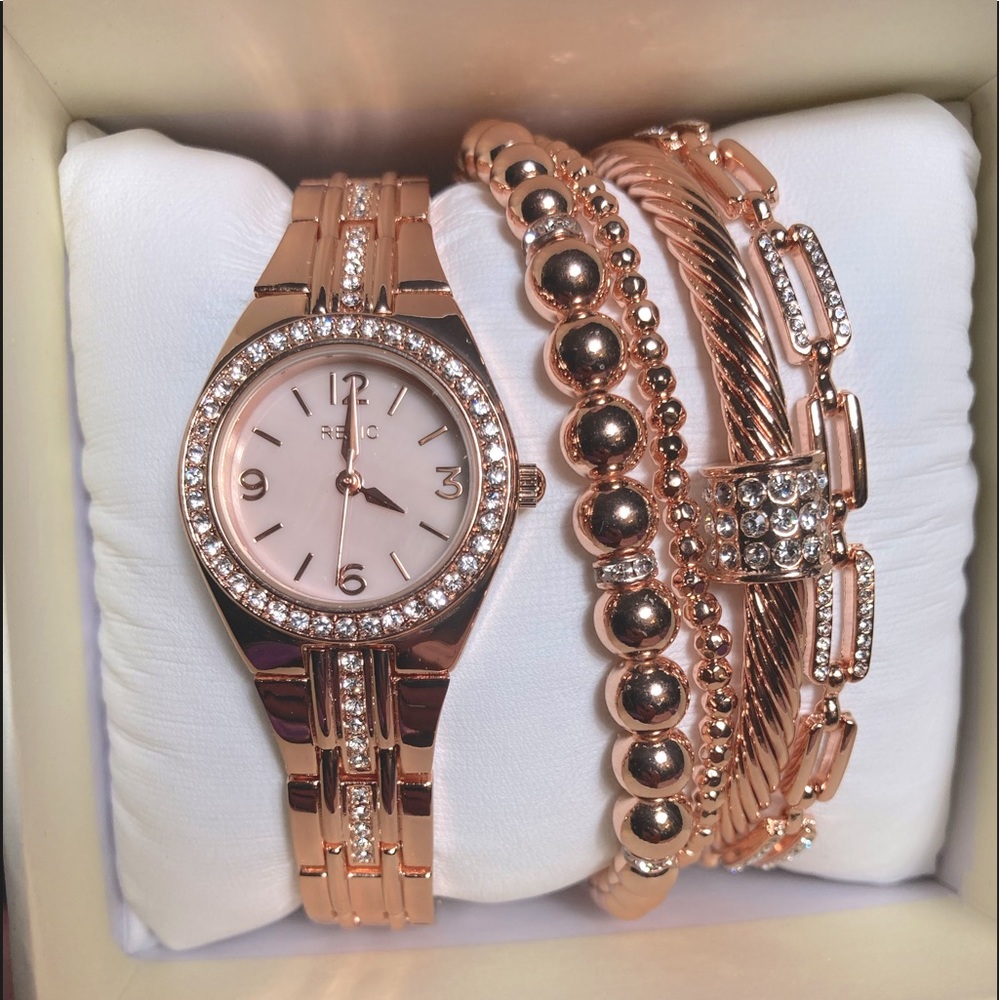 SOLD! Relic by Fossil Queen’s Court watch and bracelet gift set